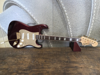 Squier 40th Anniversary Gold Edition Stratocaster